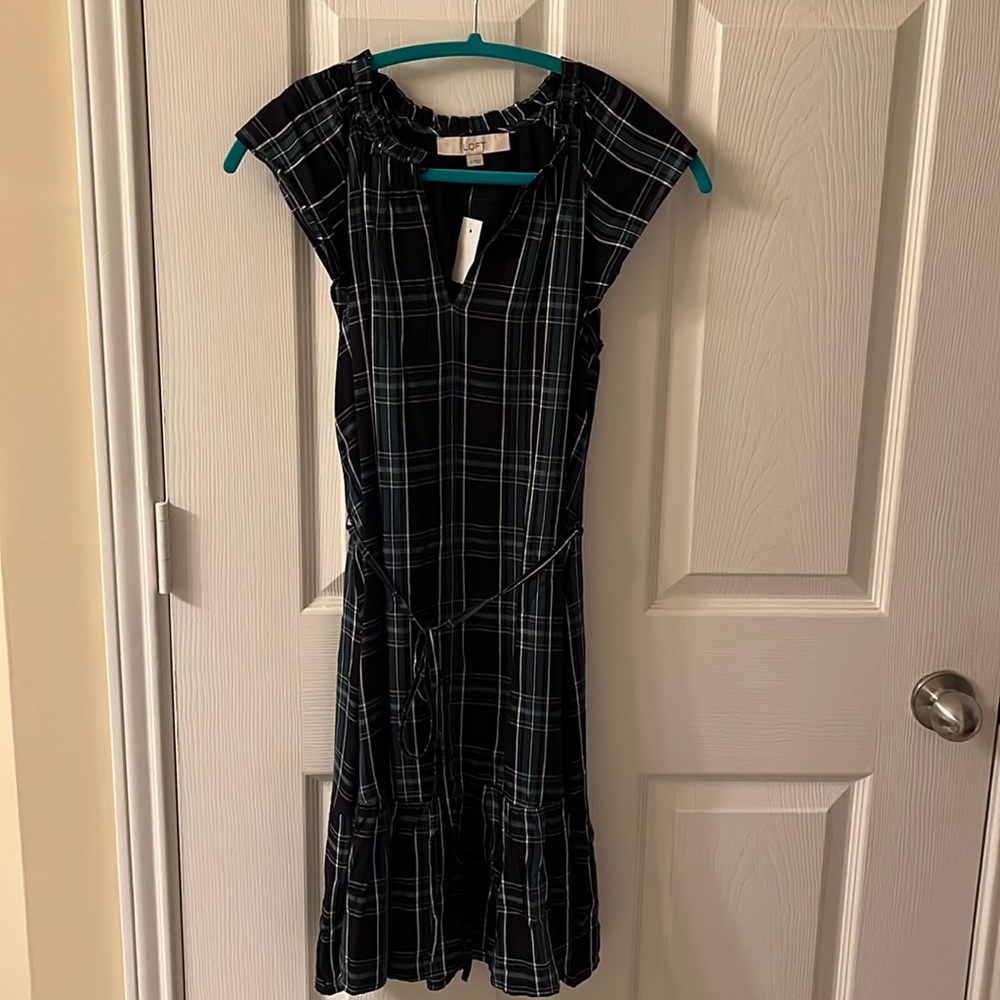 Loft green plaid dress. Size 2. Brand new with tags.